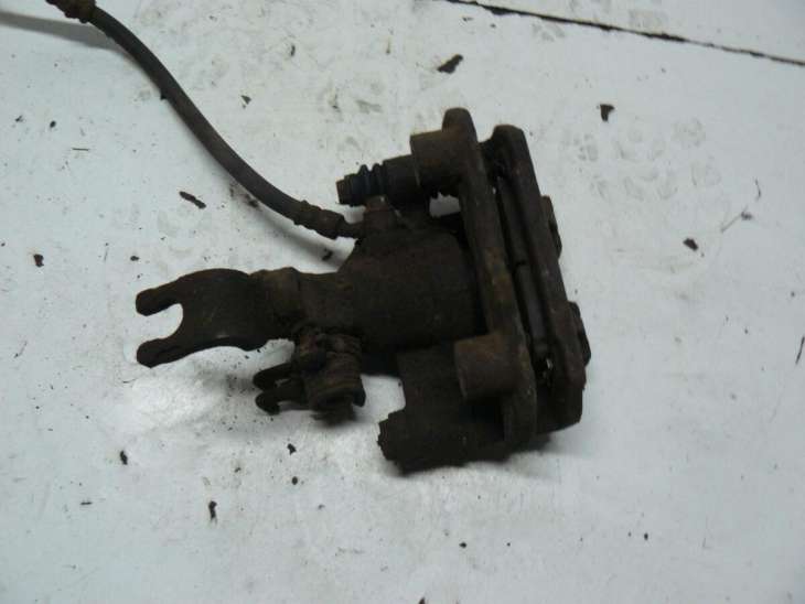 Mazda 323 1998 2003r Zacisk Hamulcowy Tylny Lewy - Image 2