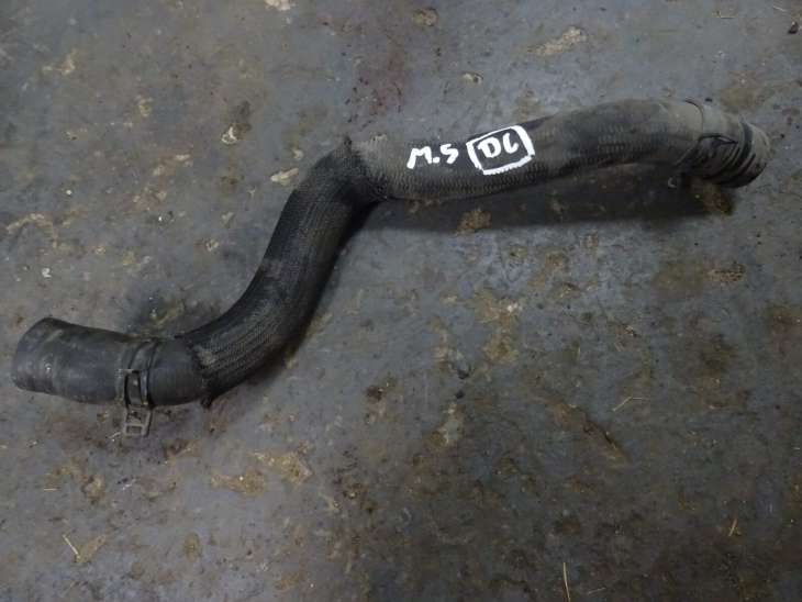 Mazda 5 2005r 1.8b Rura Przewód Waz Chłodnicy Wody