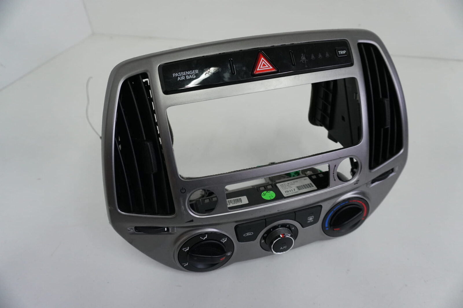 Hyundai I20 Lift Panel Sterowania 97250-1j640 84704-1j630 93750-1j530