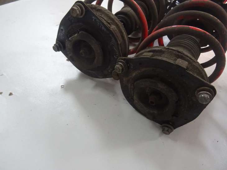 Nissan Note E11 Amortyzatory Przednie - Image 3