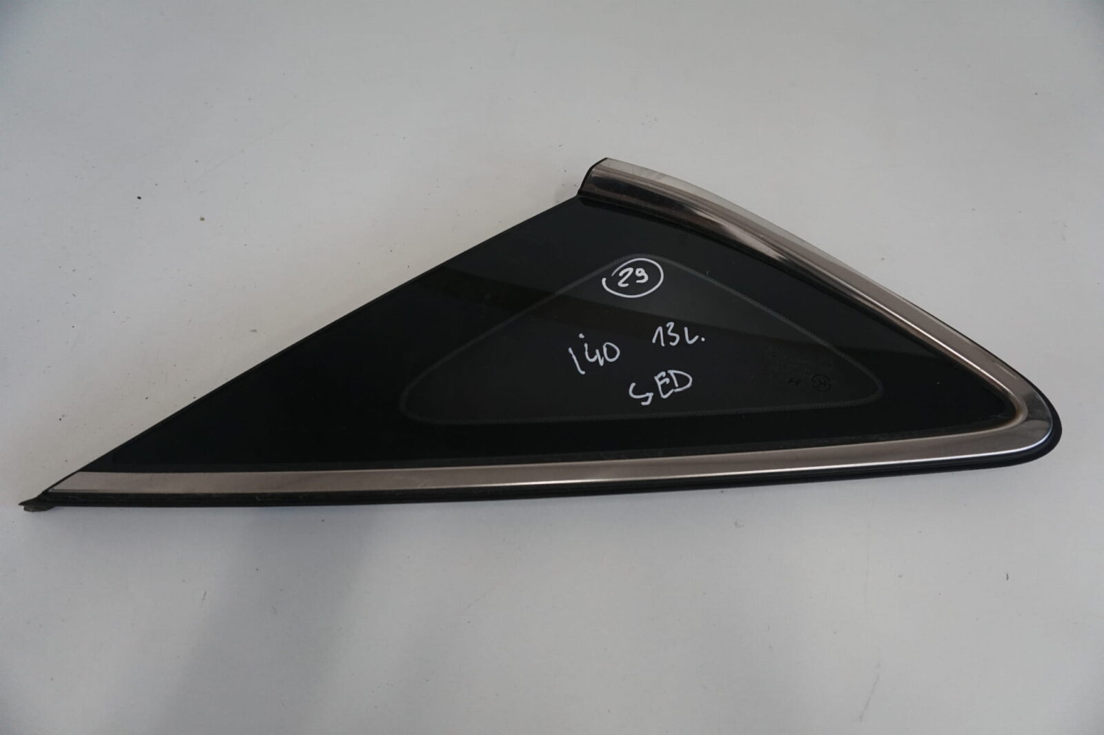 Hyundai I40 Szyba Boczna Karoseryjna Lewa