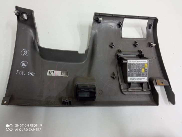 Subaru Forester Sg II Plastik Osłona Pod Kierownice Europa - Image 4