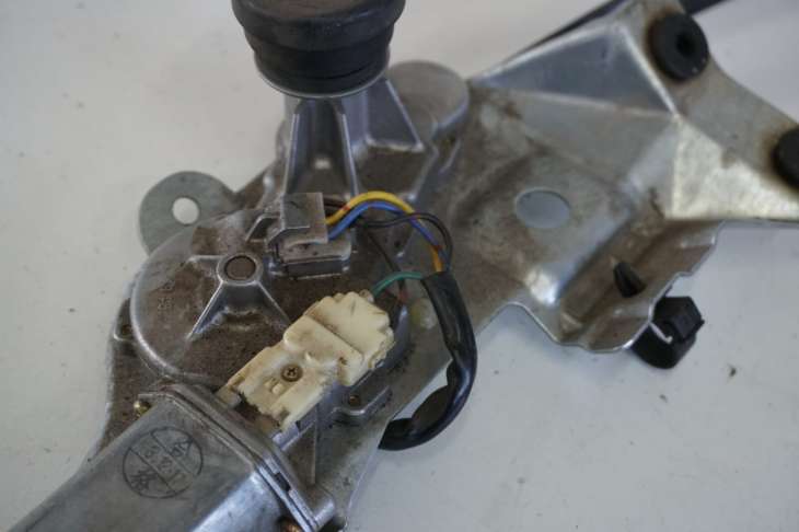 Subaru Impreza Gg Silniczek Wycieraczki Nr.52 - Image 4