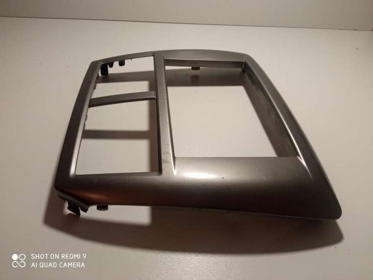 Subaru Impreza Gh Ramka Radia Nawiewu Panel - Image 2