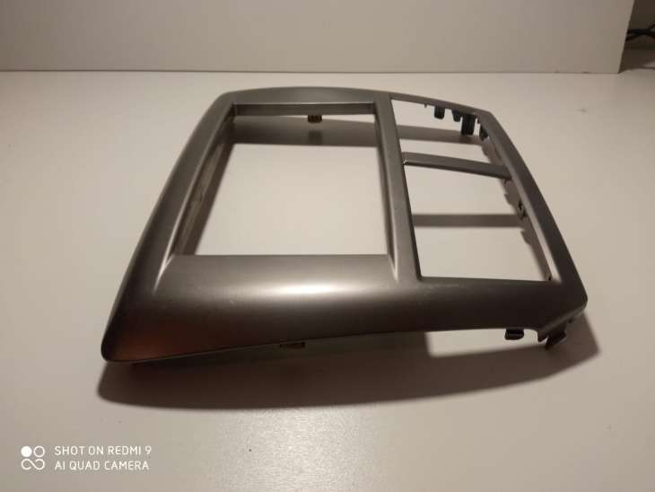 Subaru Impreza Gh Ramka Radia Nawiewu Panel - Image 3