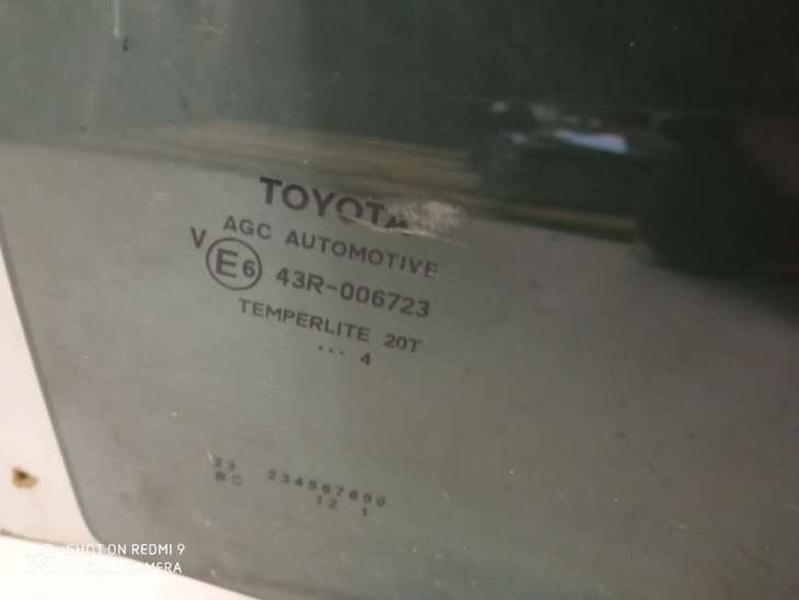 Toyota Auris II 2014r Szyba Boczna Drzwi Prawa Tylna Tył - Image 2