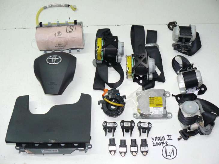 Toyota Yaris II 2007r Airbag Poduszki 89170-0d170