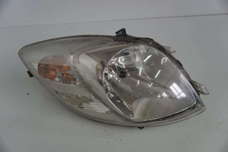 Toyota Yaris II Lampa Lewa Przednia Uk 81150-0d130