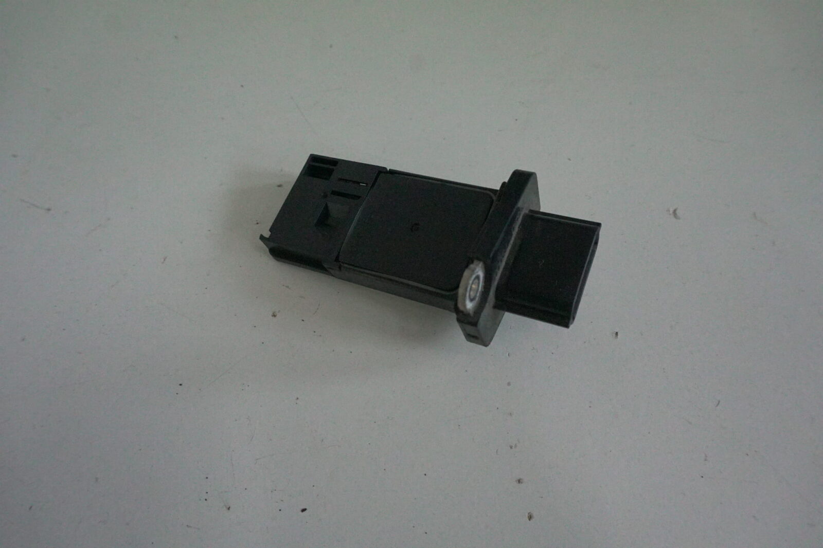 Nissan Note E11 Przepływomierz 226807s000 22680-7s000