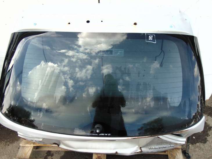 Subaru Impreza Gh Szyba Tylna Klapa Bagażnika - Image 2