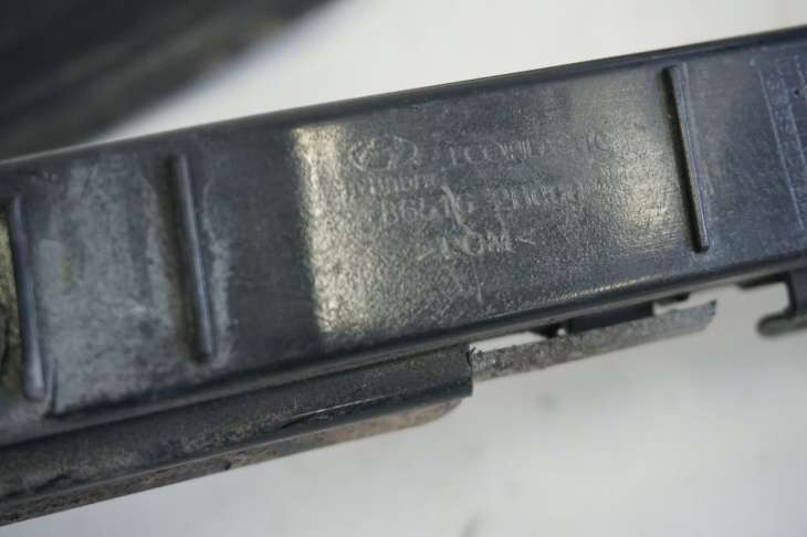 Hyundai Santa Fe II Ślizgi Zderzaka Tylnego 86515-2b000 86516-2b000 - Image 3