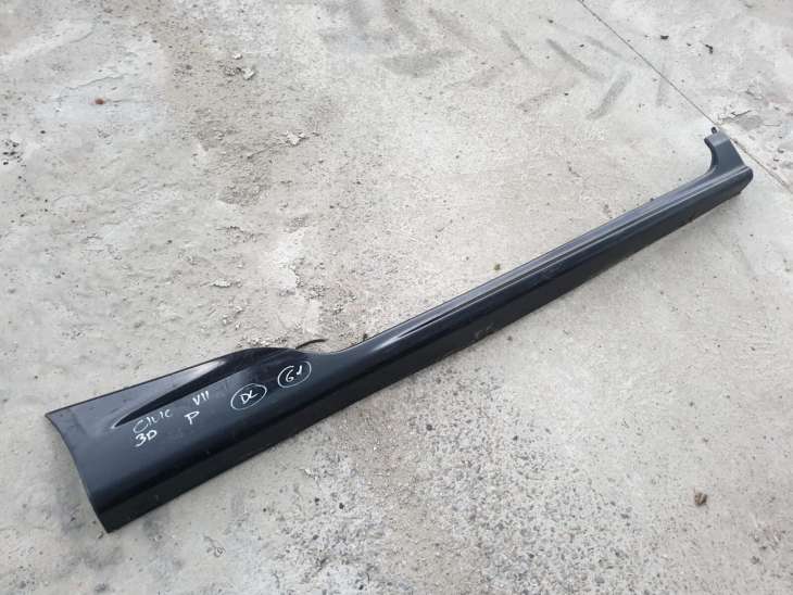 Honda CIVIc VII Hb 3d Listwa Nakładka Progowa Prawa 71800-S5t