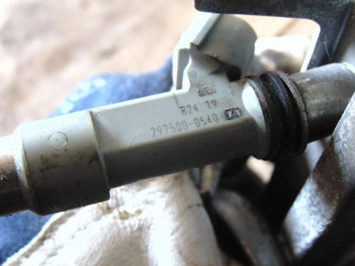 Suzuki Grand VItara 2007r 1.6b M16a Wtryskiwacze Listwa Wtryskowa 15710-64j00 ; 15730-64j00 ; 297500-0540 - Image 4
