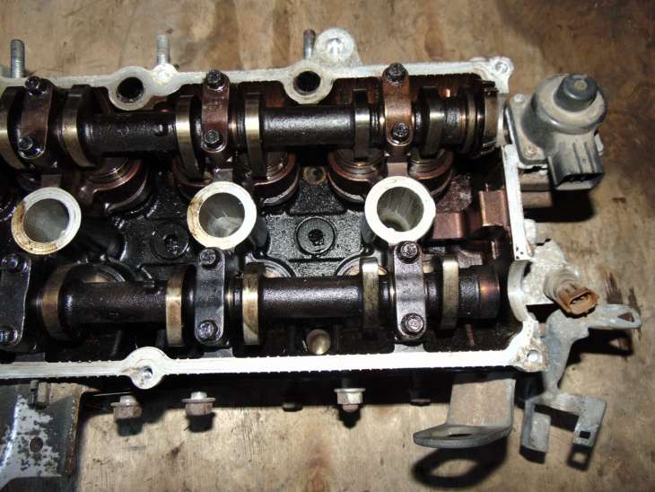 Suzuki Grand VItara 2007r 1.6b M16a Głowica Wałki 11100-54ge2 ; 12710-69ge0 ;12720-54G11 - Image 3