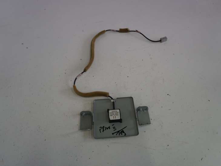 Toyota Prius II Antena 86860-47060