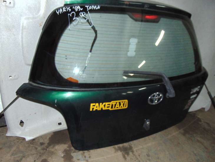 Toyota Yaris 1999r 6r4 Japonia Klapa Szyba Tylna Bagażnika - Image 2