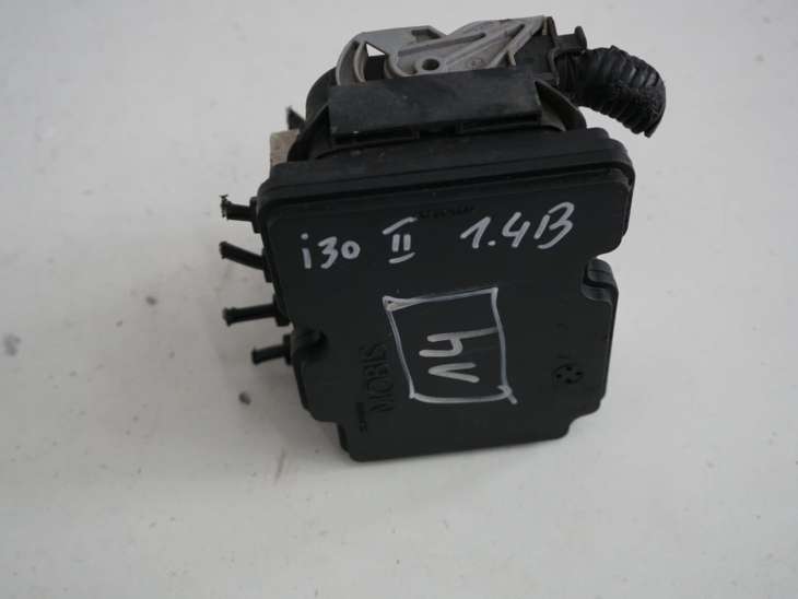 Hyundai I30 Sterownik Abs 58920-A6210 61589-45200