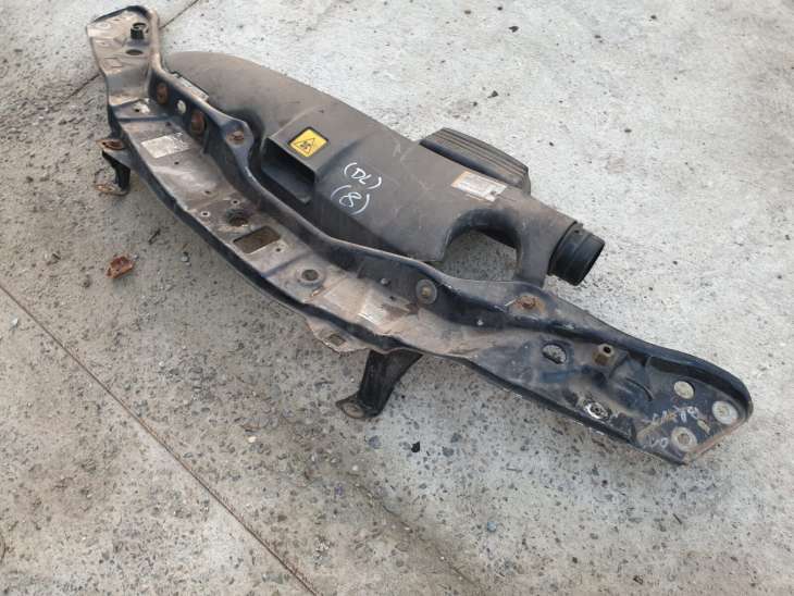 Fiat Bravo 2001r Pas Przedni Wzmocnienie Czolowe Dolot Powietrza 46540221 - Image 3