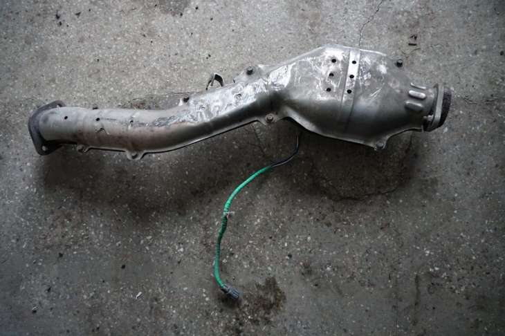 Subaru Impreza Wrx Kolektor Wydechowy Tłumik - Image 2