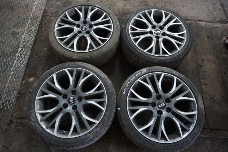 Kia Pro Ceed II Felgi 18 225x40zr18 52910-A2550