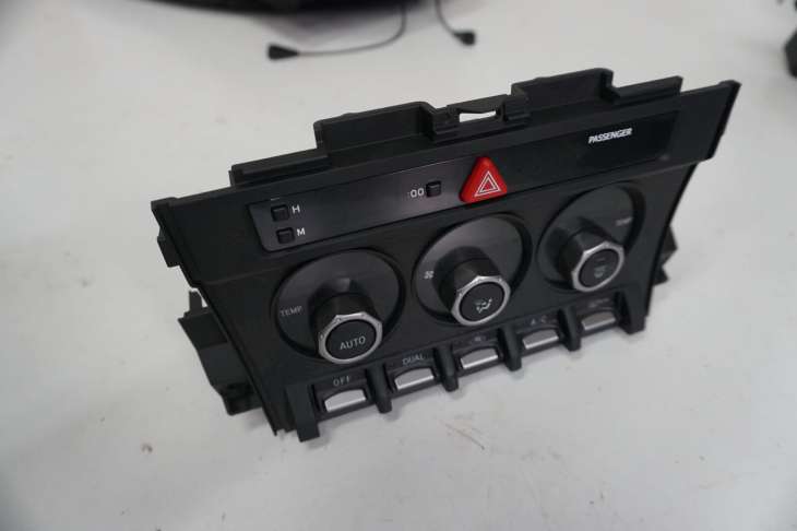 Subaru Brz Panel Sterowania 72311ca062 - Image 2