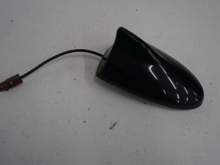 Infiniti Q50 Antena Dachowa Gps