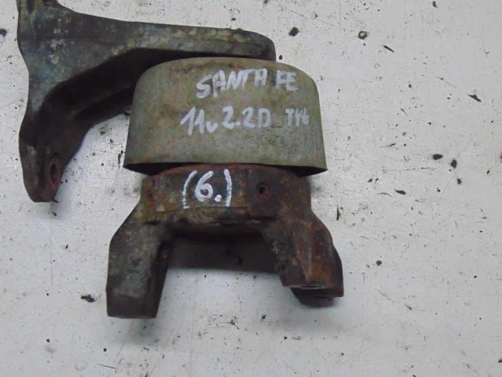 Hyundai Santa Fe II 2.2d Poduszka Silnika Tylna SKRZYNI 219302B000