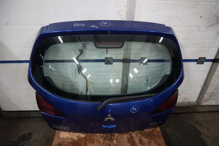 Mitsubishi Colt VI Lift 3d KLAPA SZYBA Bagażnika 56u