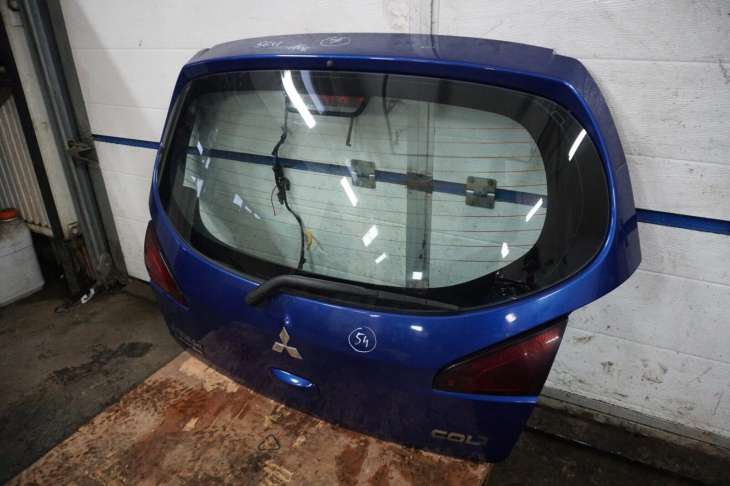 Mitsubishi Colt VI Lift 3d KLAPA SZYBA Bagażnika 56u - Image 3