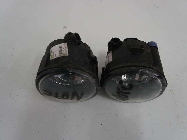 Nissan Note E11 Halogeny Valeo 26150 8990b