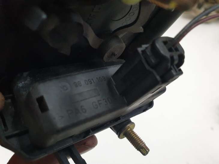 Renault Laguna Klamka Tyl Mikrostyk 98091103 8200000901 - Image 6