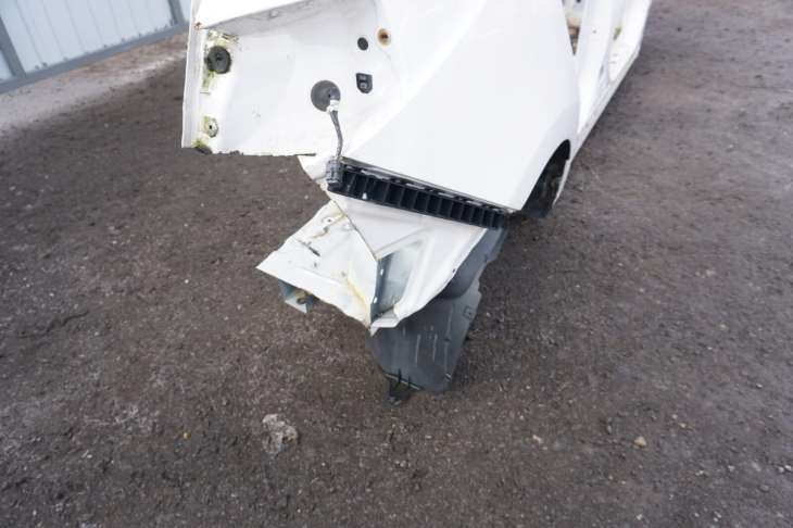 Hyundai IX35 2011r Próg Prawy Błotnik Prawy Słupek - Image 3