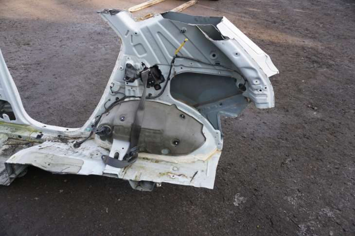 Hyundai IX35 2011r Próg Prawy Błotnik Prawy Słupek - Image 4