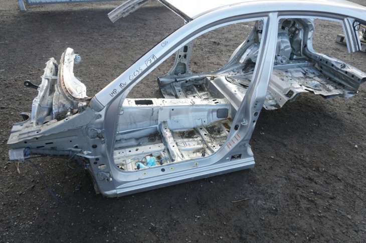 Subaru Impreza Gh Wrx Próg Lewy Słupek Kielich C3s