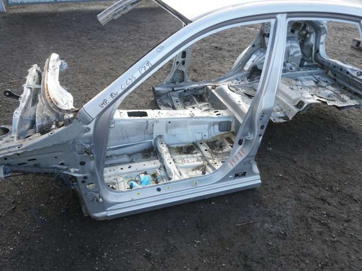 Subaru Impreza Gh Wrx Próg Lewy Słupek Kielich C3s