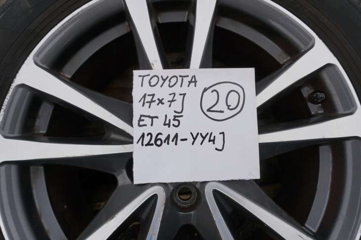 Toyota Avensis T27 Felgi 17x7j Et45 12611-Yy4j - obrazek 2