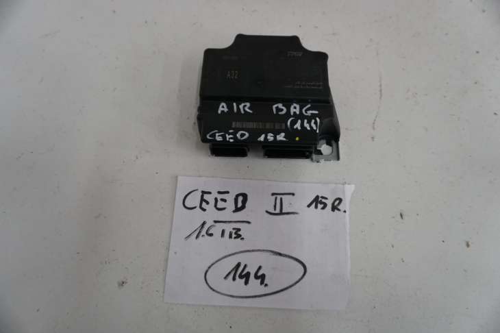 Kia Ceed II 2015r Sensor Moduł Sterownik Srs Airbag 95910-A2320
