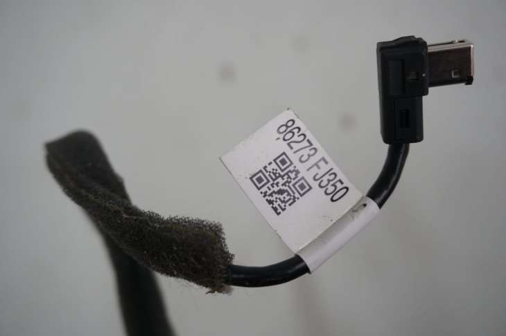 Subaru Levorg XV Impreza Moduł Czytnik Usb Aux 86257fj000 86273fj350 - Image 4