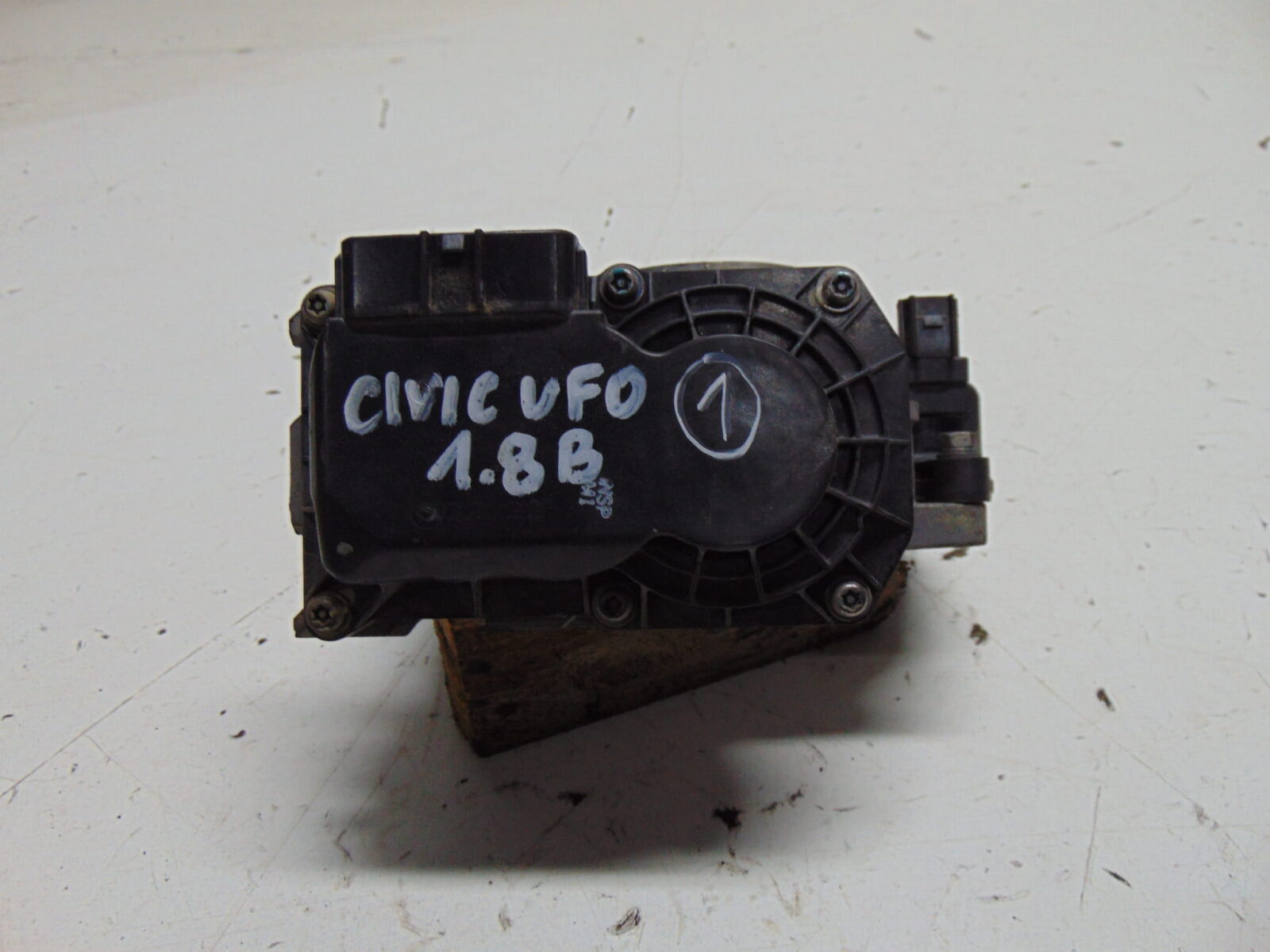 Honda CIVIc VIII Ufo Przepustnica 1.8b