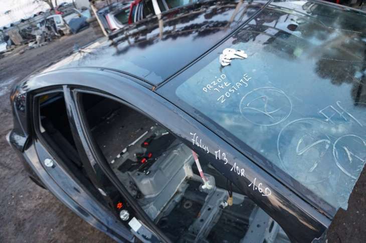 Mazda 3 Bl Dach 16w Podsufitka Słupek - Image 3