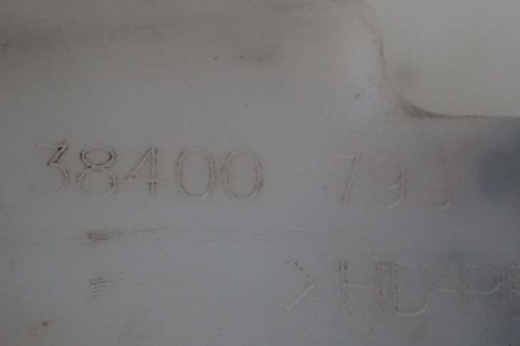 Fiat Sedici 2007r Zbiornik Zbiorniczek Płynu Spryskiwaczy Pompki 38400-79j - Image 5
