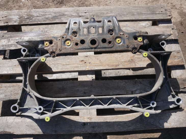 Lexus Is250 2006-2011 2.5 V6 Belka Pod Silnik Kołyska Sanki Przód