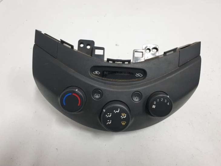 Chevrolet Spark M300 2010r Panel Nawiewu Klimatyzacji 95979292