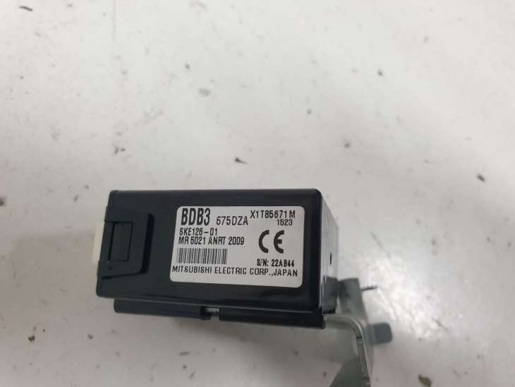 Mazda 3 Bl Moduł Sterownik Smartkey Bdb3675dza - Image 3