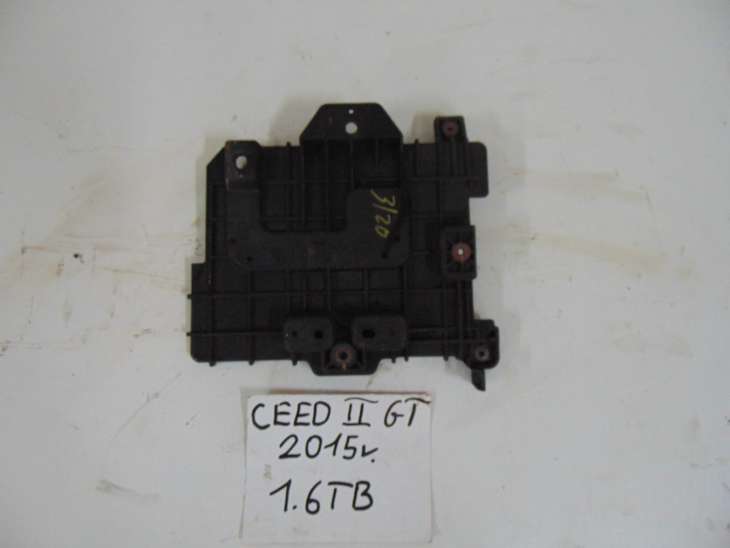 Kia Pro Ceed 1.6 Gt T-Gdi Podstawa Akumulatora - Image 2