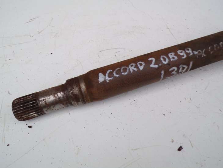 Honda Accord VI Podpora Półosi 2.0b Nr.39 - Image 2