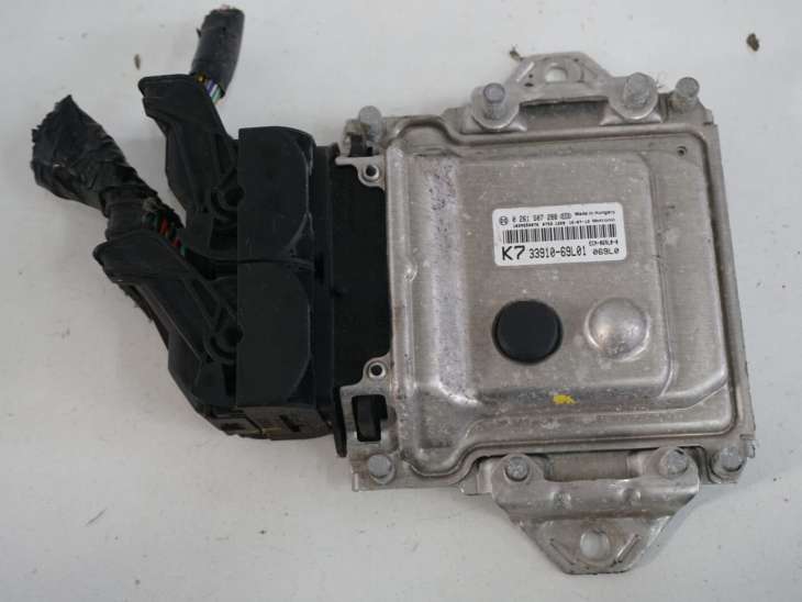 Suzuki Swift Mk7 IV Sterownik Silnika 33910-69L01