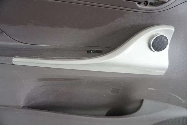 Toyota Iq 2008-2015r Boczek Drzwi Lewy 67778-X1v02 - Image 2