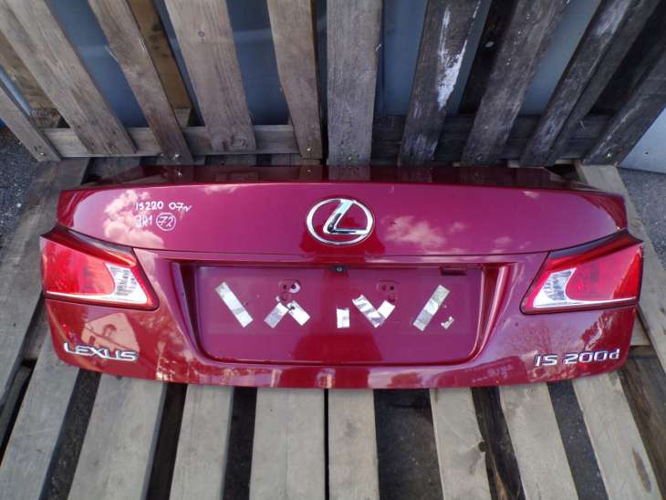 Lexus Is220 Is250 II Klapa Bagażnika 3r1 Lampa 6440153122