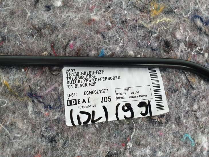 Suzuki Swift Mk7 Mata Podłoga Dywan Wykładzina Bagażnika 75130-68l00-R3f - obrazek 4